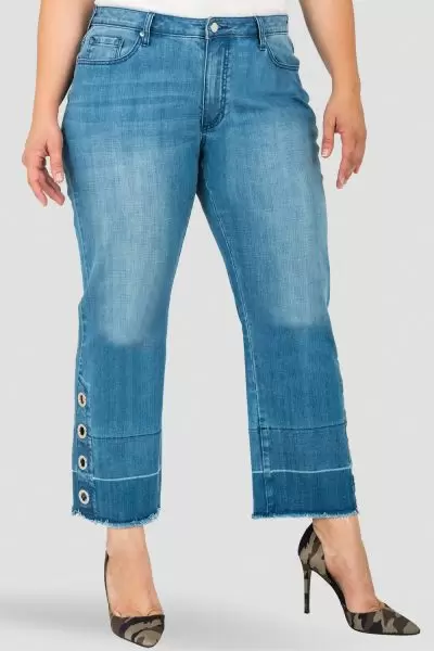 Standards & Practices Women's High-Rise Light Wash Cropped Mom Jeans -Silver Grommets & Wide Released Hem
